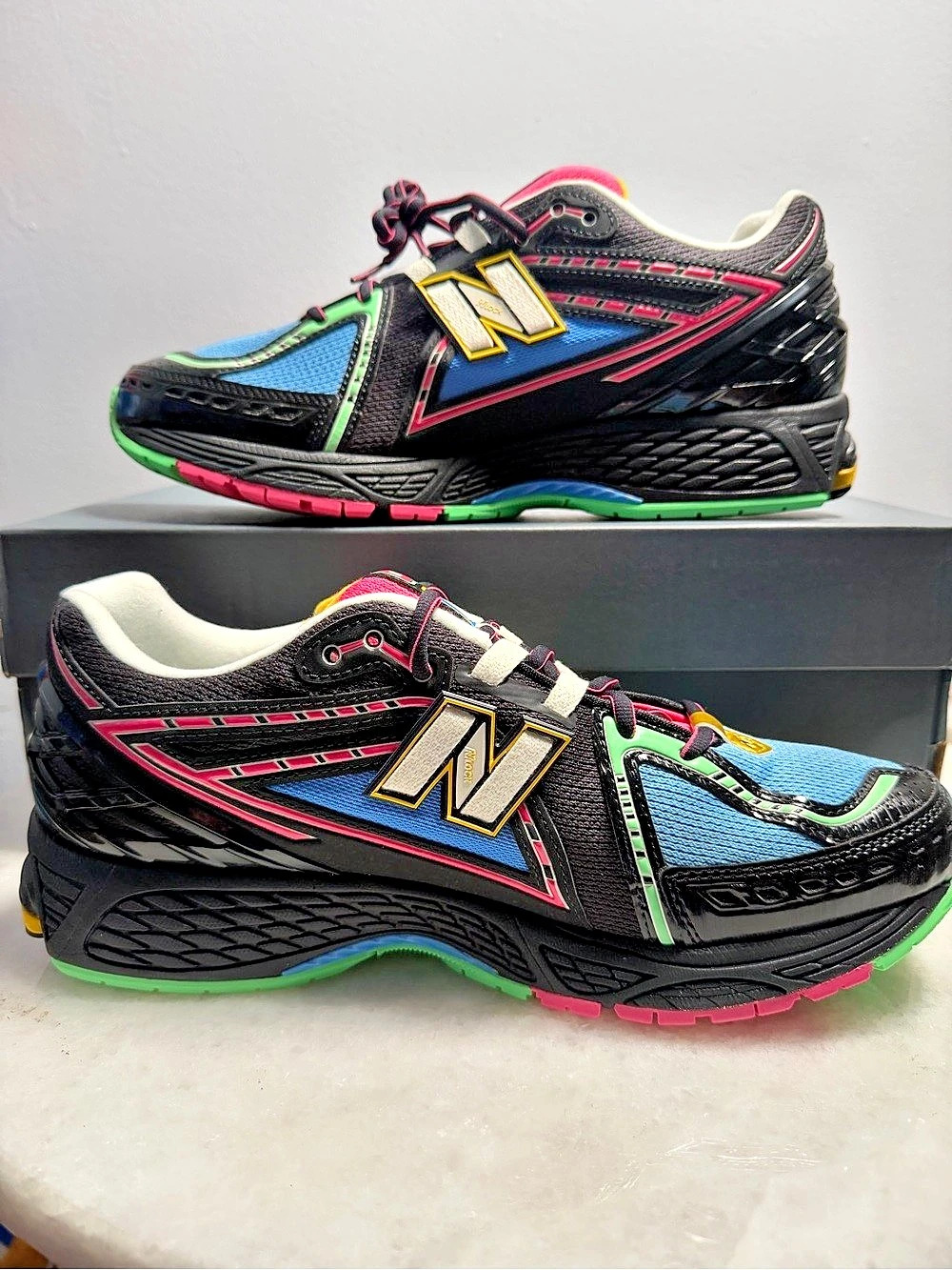 New Balance 1906R Sneakers Black & Pink men size 9